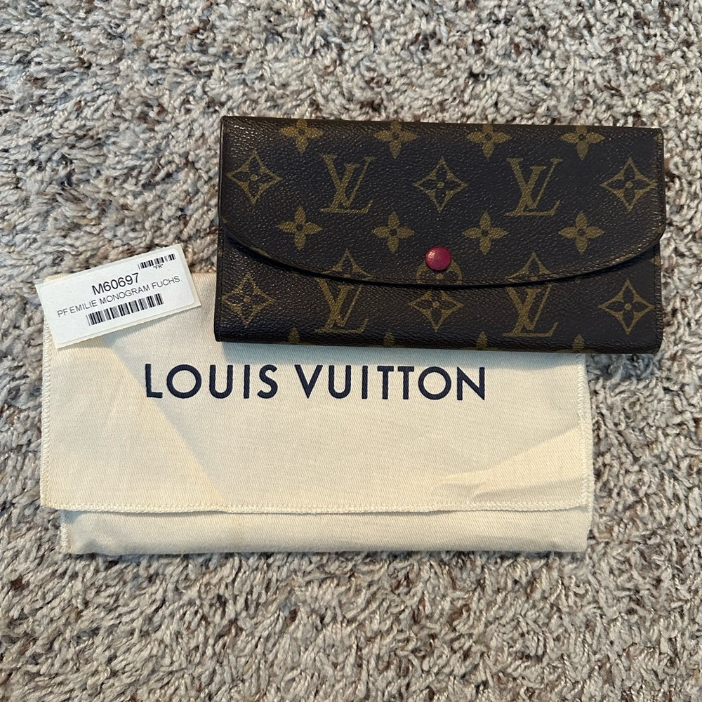Louis Vuitton Emilie Wallet Fuscia